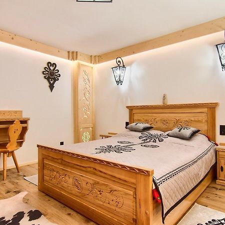 Apartament Zakopane Utrzymany W Stylu Goralskiej Chaty Exteriör bild