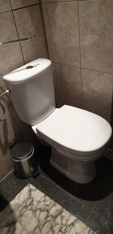 Apartament Zakopane Utrzymany W Stylu Goralskiej Chaty Exteriör bild
