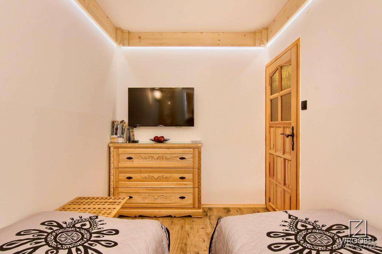 Apartament Zakopane Utrzymany W Stylu Goralskiej Chaty Exteriör bild